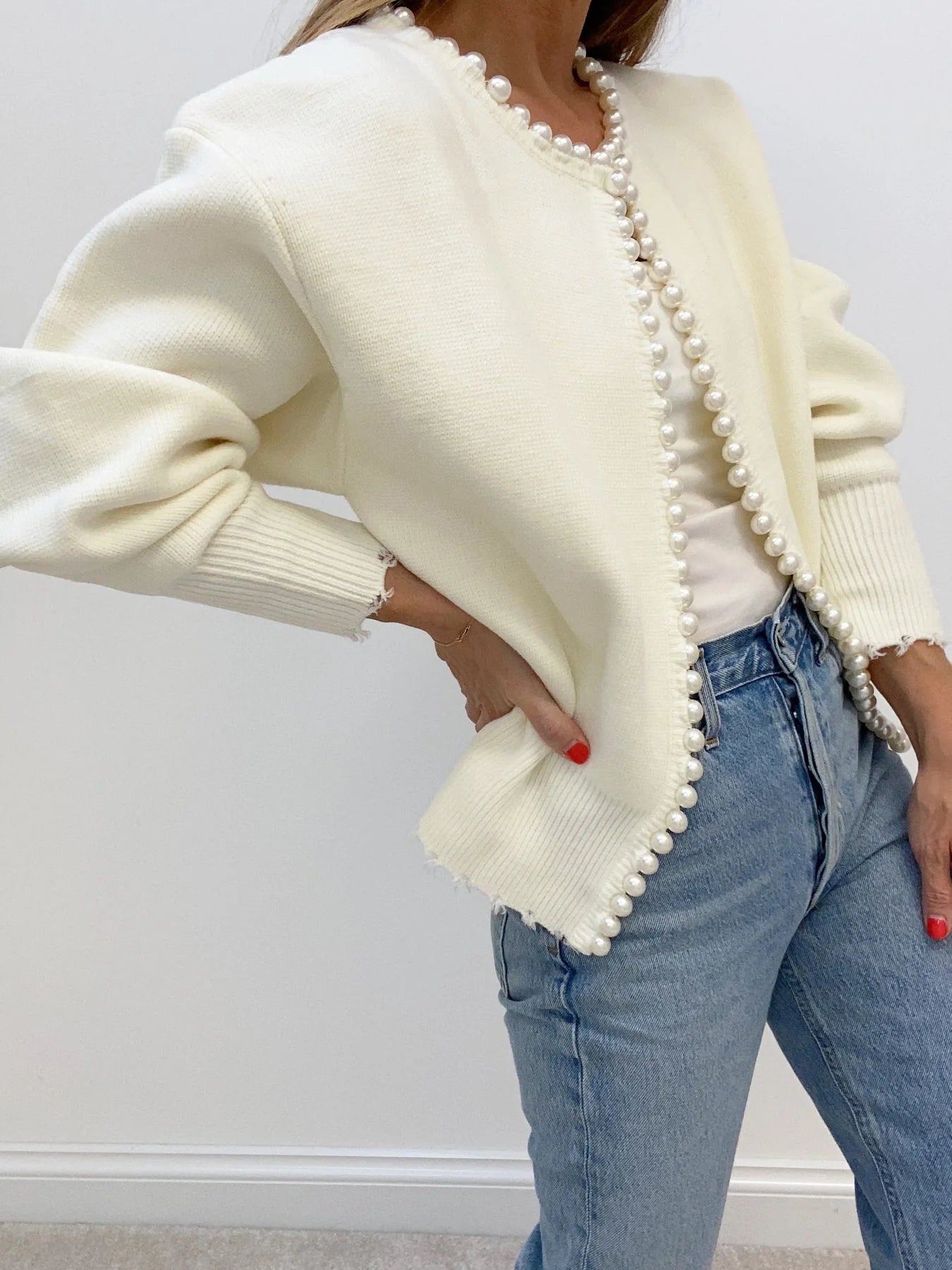 Beatrice | Cardigan Rasgado con Perlas